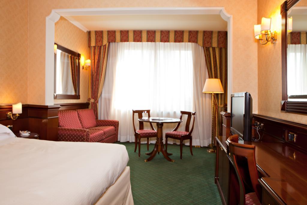 Atahotel Executive Milano Rum bild